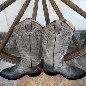Frye Billy Stitch Italian Leather Western pull on boot